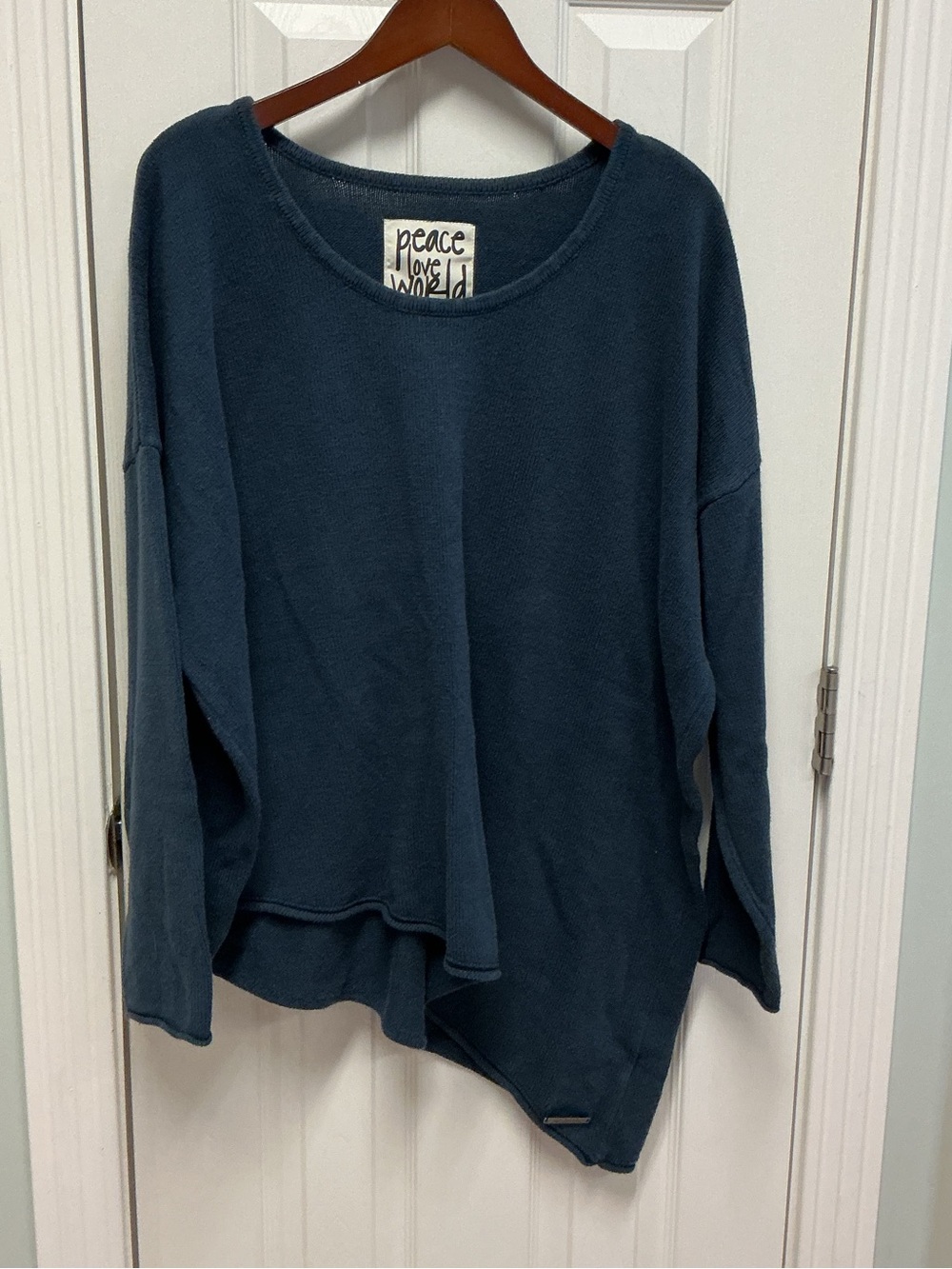 Peace Love World SZ 2X Midnight Boheme relaxed knit sweater asymmetrical hem